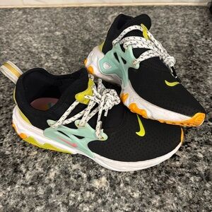 NIKE REACT PRESTO WOMENS 6.5